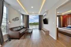 thumbs_Junior_Suite_Room02